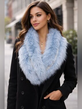 NEW:  gorgeous baby blue faux fur scarf